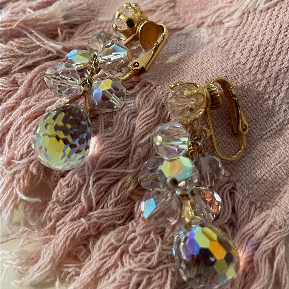 Elegant Aurora Borealis Beautiful Crystal Drop Earrings with open clip closure